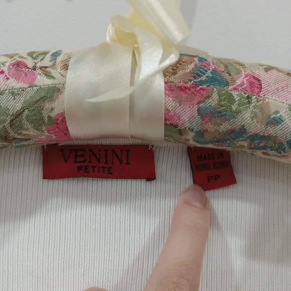 White beaded three-quarter length sleeved top - Picture 2 of 4